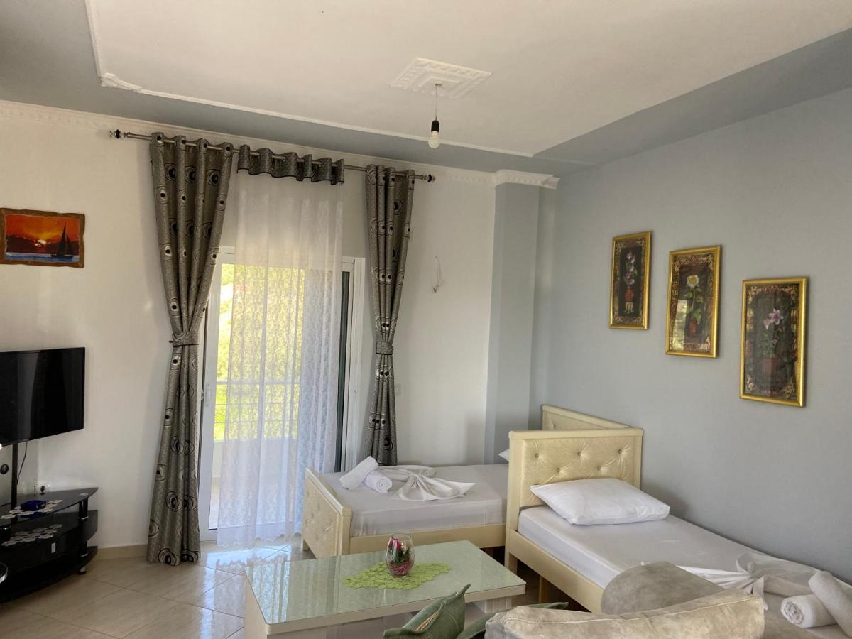 Villa Bodini Himare Exterior photo